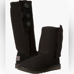 Black UGG knit boots, classic cardy, size 6